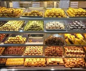 شیرینی شب عید چند؟