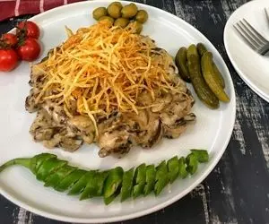 طرز تهیه "بیف استروگانف"؛ تو این غذا نحوه برش گوشت خیلی مهمِ 