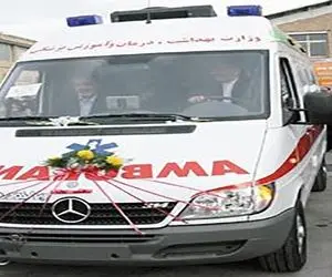 (ویدیو) مراسم عقد زوج جوان اهل فسا در یک آمبولانس!