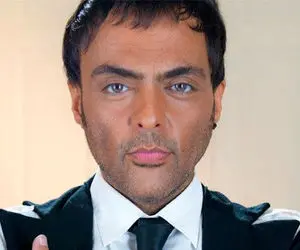 بیوگرافی شهرام کاشانی خواننده دائم الخمر لس آنجلسی