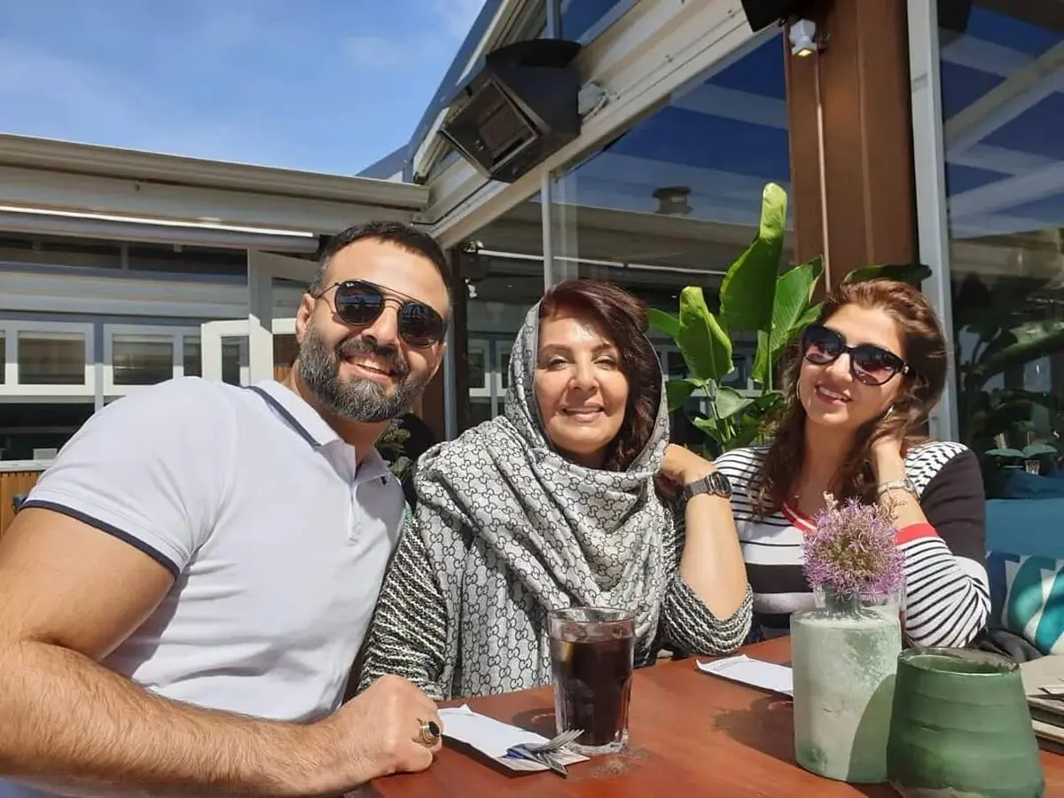 زهره حمیدی و پسر و دخترش