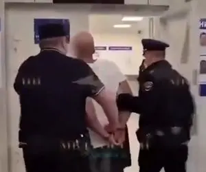 (ویدئو) حمله ترسناک و دلخراش مرد اسرائیلی به کودک ایرانی