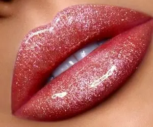 قشنگ ترین رنگهای رژلب که بینهایت طرفدار دارن؛ از صورتی خوشرنگ تا نود های جذاب