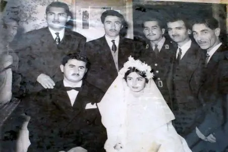 آواز شاد؛ تو عروسی عهد بوق دهه40 داماد و ساقدوشا با کت شلوار رنگین کمونی چه رقصی میرن