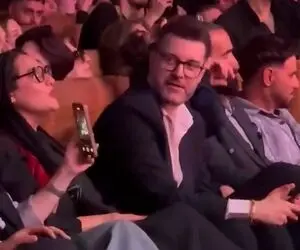 آواز هنرمندانه؛ جیغ و همخوانی شبنم مقدمی تو کنسرت که خدای آسمونها میخونه پر انرژی