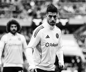 (ویدیو) لوییز سوارز دوباره یکی را گاز گرفت!