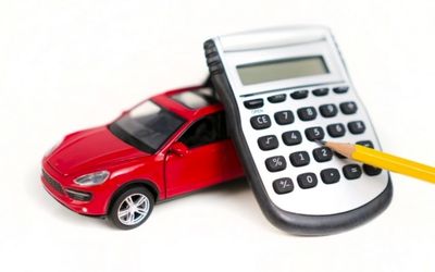 اخذ مالیات خودرو وارداتی با ارز نیمایی بر خلاف قانون است