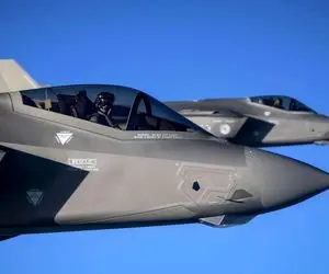 پرواز گسترده جنگنده های اف ۳۵ آمریکا بر فراز آسیا؛ ماجرا چیست؟