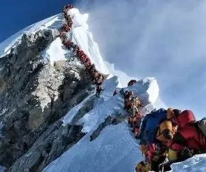 کرونا صعود به اورست را منتفی کرد