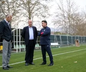 جلسه قلعه‌ نویی و نبی درباره برنامه‌ های آینده تیم ملی 