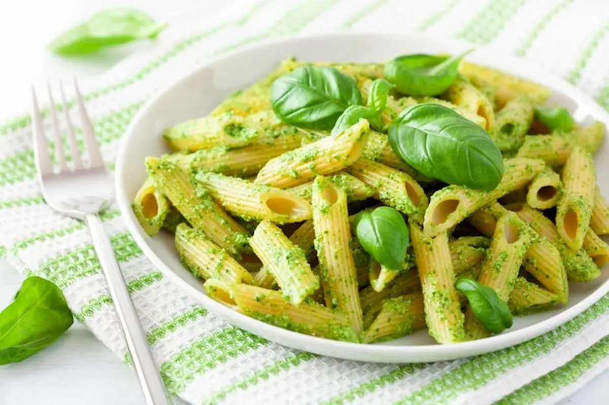 penne-pasta-with-spinach-basil-pesto-sauce_214995-1205