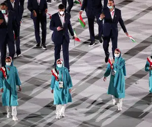 بی نظمی های کاروان ایران در المپیک؛ از لباس نه چندان زیبا تا ماسک لنگه به لنگه