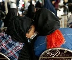 دیدار رئیسی با دختران (عکس)