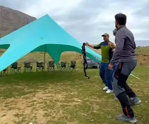 آواز محلی؛ تراپی؟ نه ممنون با دوستام لری میرقصم! رقص جذاب  گردشگرا تو دل و جیگر طبیعت