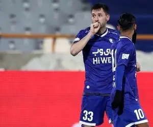 میلیچ برای تمدید وارد باشگاه استقلال شد