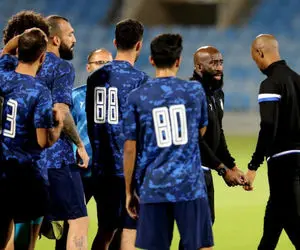 موسیمانه تمرینات استقلال را تعطیل کرد