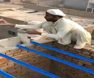 معماری خلاقانه؛ آمریکایی ها هنگ کردن از خونه سازی پاکستانی ها فقط با 4 تا تیرآهن