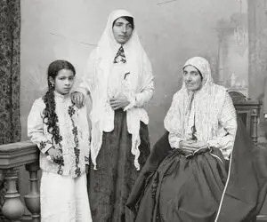 سفر به عصر قجر سال 1200؛ ژست و مد دختران قاجار هنگامیکه همه زیبارویان اون شکلی بودن