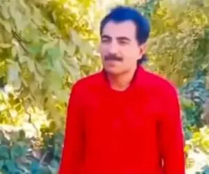 آواز شاد؛ مرده تو خیابون میخونه اونایی که کافه نشستن الکی دست میزنن طفلی فکرد واقعیه