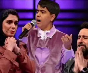 آواز خسروی؛ کوچک مرد پرغرور جوری آهنگ شجریان رو میخونه که همه خون به جیگر شدن