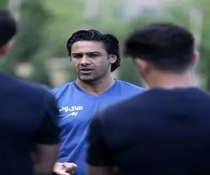 کشتی استقلال سوراخ شده و ستاره ها درحال رفتنند!