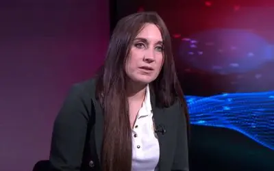 عکس یادگاری کاترین شکدم با رئیس سابق موساد