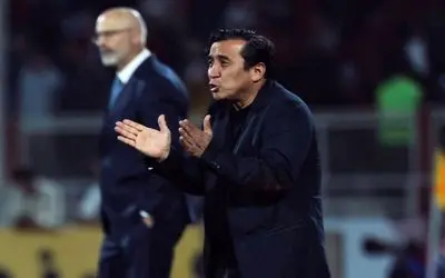 خداداد عزیزی: بابا ولم کنید دیگر پنجاه سال گذشته!