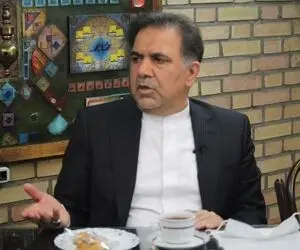 آخوندی: احمدی‌نژاد قطعا دروغ می‌گوید 