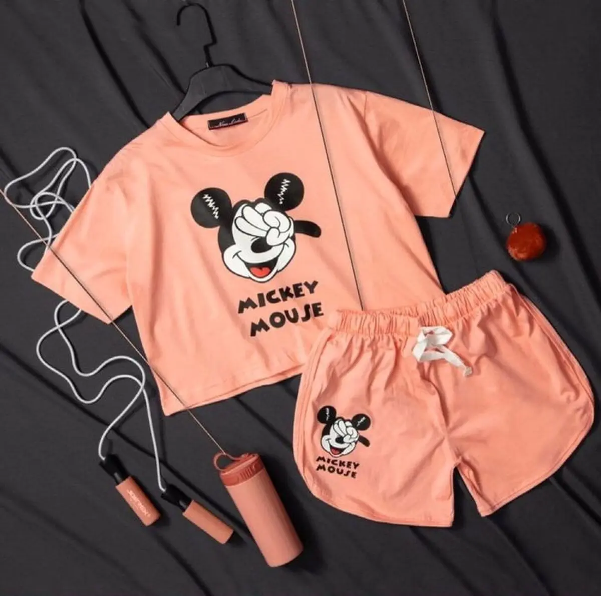minaoutfitss_345492469_258765126634718_6972537640447336854_n