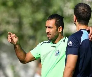 اکبرپور: دوست دارم وریا جام را بالای سر ببرد