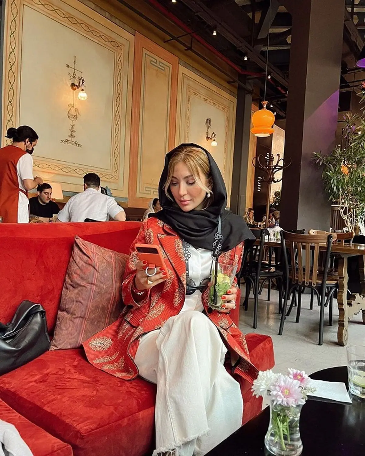 مینا مختاری