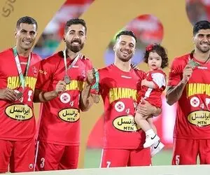 (عکس) دختر پرسپولیسی سوژه جشن قهرمانی سرخ ها
