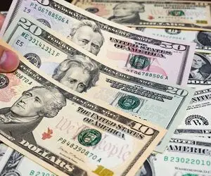 قیمت دلار امروز سه‌شنبه ۲۷ آبان ۱۴۰۴؛ دلار نردبان ترقی را بالا رفت