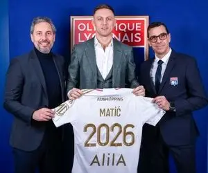 هافبک سابق منچستر راهی لیون شد