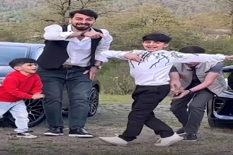 آواز محلی؛ به به بنازم رقص پای آذری پسره انگار آهوی تیز پاست لعنتی سرعت و هماهنگیشو