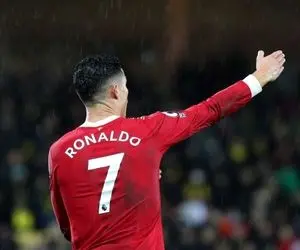 (عکس) کریستیانو رونالدو در کنار خانواده کریسمس را جشن گرفت