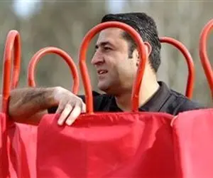 کنایه مربی پدیده به شکایت پرسپولیس از فلاحیان