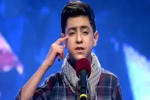 آواز احساسی/ صدای سوزناک این پسربچه همه رو منقلب کرد اشک احسان علیخانی رو هم در آورد
