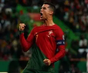 کریس رونالدو چند گل تا 1000 گله شدن فاصله دارد؟