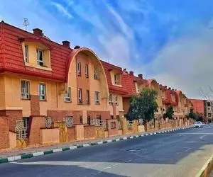 معماری خلاقانه؛ اینجا سوئیس نیست پرند خودمونه با منازل قارچ شکل نمکی