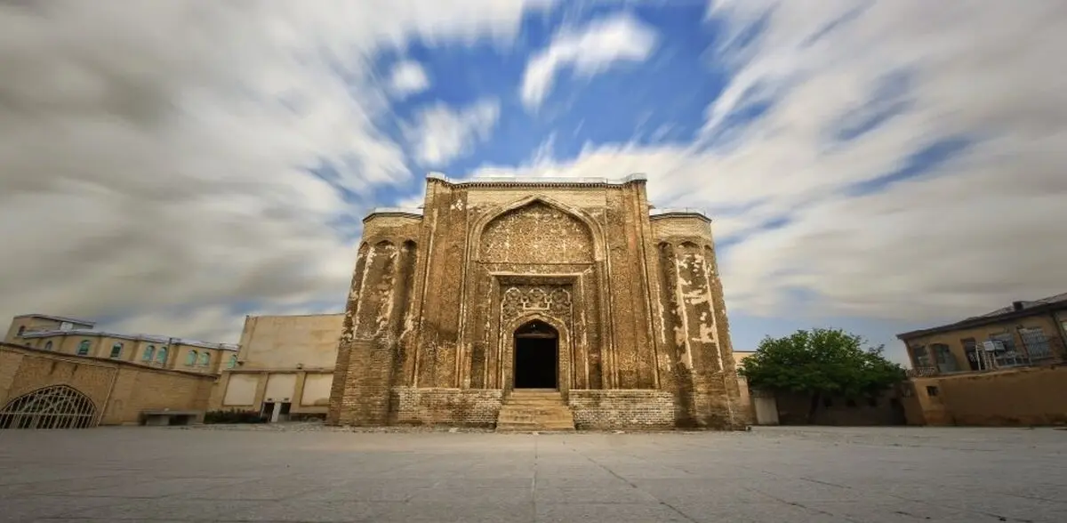 گنبد علویان