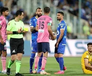 آلومینیوم - استقلال؛ آبی‌ها به دنبال پوکر در اراک