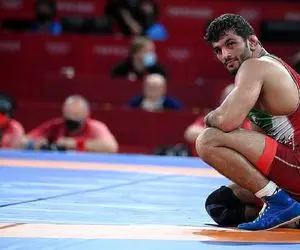 فدراسیون کشتی به استخدام حسن یزدانی در بانک واکنش نشان داد