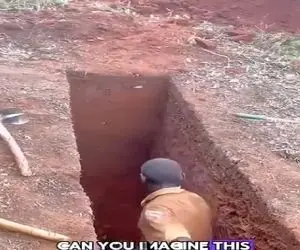 ساخت آفریقا؛ بدون دستگاه با دست گودال کندن برا توالت به هسته زمین رسیدن انقد عمیقه