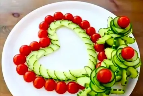 ایده های خلاقانه؛ تزئین گوجه فرنگی شکل قلب