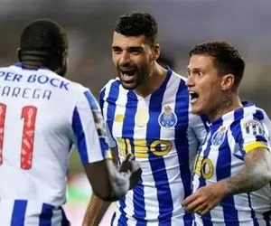 (عکس) وحشت هم‌تیمی طارمی از قیچی ‌برگردان مهدی!