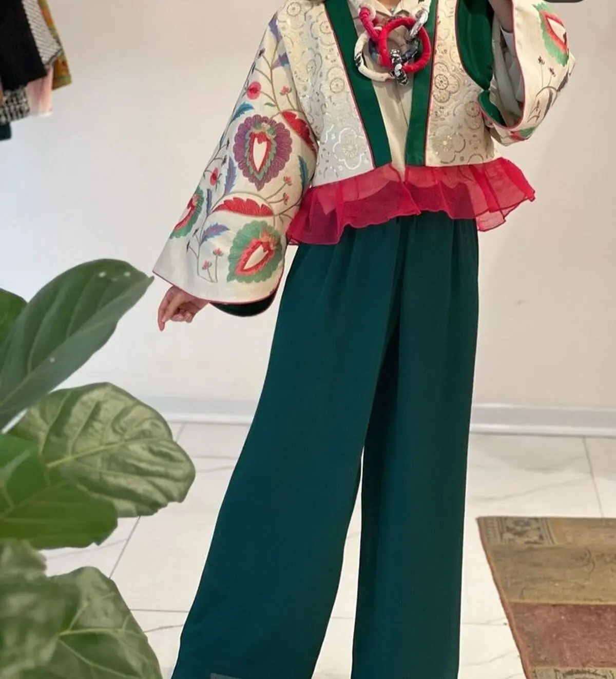81b16b12a11c4fdde52c56724354cabe
