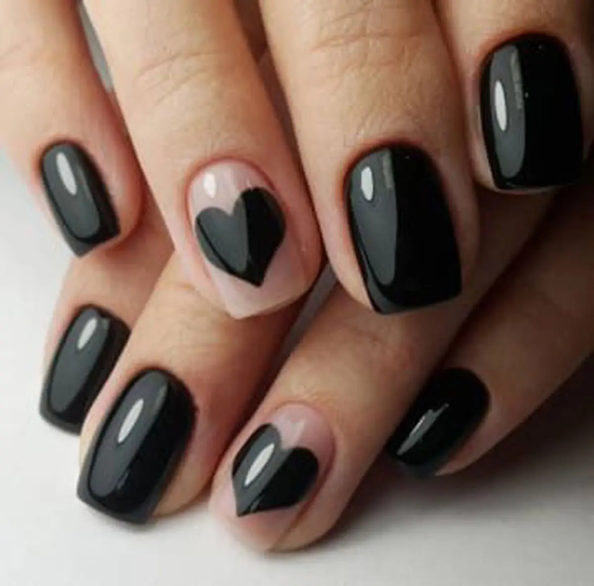 black-nail-model-for-girls-41