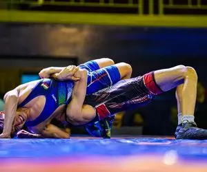 ۲ کشتی‌گیر ایران به عضویت قطر درآمدند