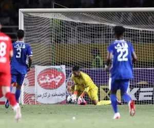 AFC استقلال و تراکتور را نقره داغ کرد